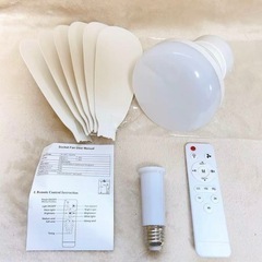 ✨新品未使用③✨LEDシーリングファンライト ホワイト 白 コンパクトサイズ 扇風機　シンプル　モダン　おしゃれ　スタイリッシュの画像