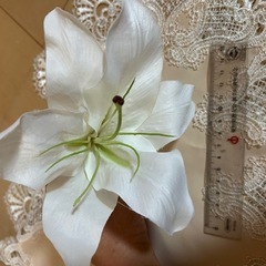 ⭐︎大ぶりのユリ５本セット結婚式に使用しましたの画像