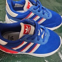 adidas、new balance　4足靴セット　キッズシュー...