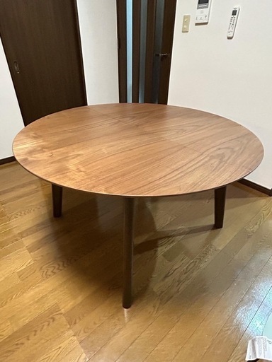北欧　ダイニングテーブル　丸型　
拡張