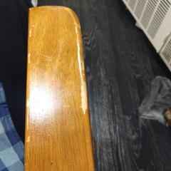 肘掛け革張りチェアの画像