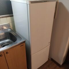 冷蔵庫（Panasonic NR-BW178C）の画像