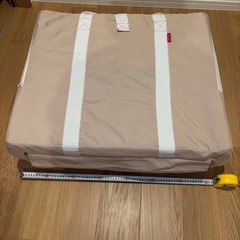 （取引相手決定）ファルスカ　ベビーベッドの画像