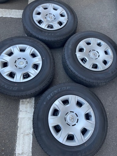 200系ハイエース新車外し　タイヤホイール4本セット　2025年製