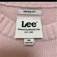 lee ビッグロゴ ピンク ニット セーター 長袖 トップス パステル 春 かわいいの画像