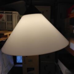 吊り下げ式電球電灯の画像