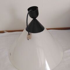 吊り下げ式電球電灯の画像