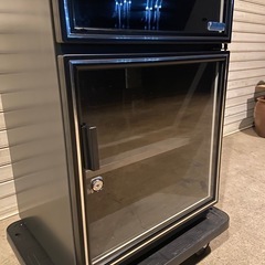 オートドライ防湿庫TOYO LIVING東洋リビングED-100(中古 オートドライ防湿庫TOYO LIVING東洋リビングED-100(中古