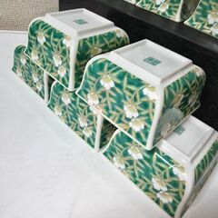   未使用　明宝窯　佐賀錦　親子鉢大小１０個セット　四角緑色小鉢の画像