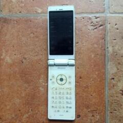 Android搭載AQUOSケータイ SH-06G
