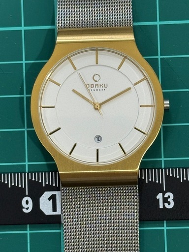 男女どちらでも【オシャレな北欧ブランド】⑦obaku  丸型　ゴールド