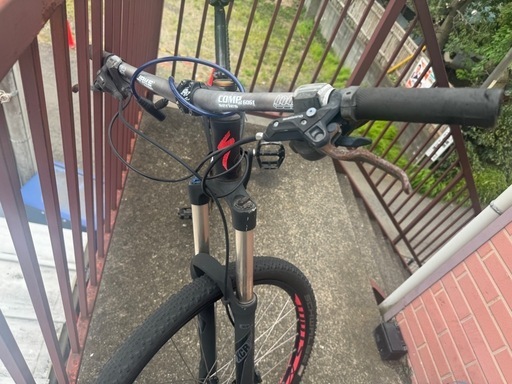 おそらくSpecialized Pitch Menマウンテンバイク 27.5インチ