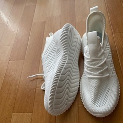 白スニーカー
の画像