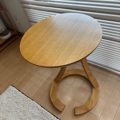 サイドテーブルの画像