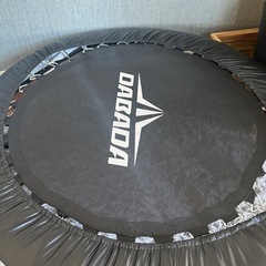 無料　トランポリン直径100cm
