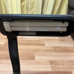 蛍光灯卓上スタンドの画像