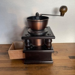 HARIO ハリオ　手挽きコーヒーミル ヴィンテージ