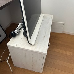 ホワイトテレビ台の画像