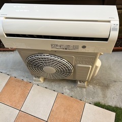 ルームエアコン HITACHI RAS-AJ22K(w) 2020年製