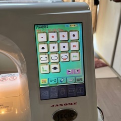 【ジャンク】ミシン機能かなり難あり。刺繍のみ。の画像