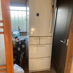 東芝　TOSHIBA 冷蔵庫　ファミリー向け