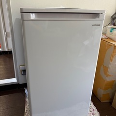アイリスオーヤマ　冷凍庫