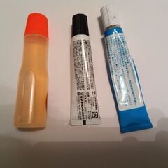 殆ど未使用のり＆セメダイン+少し使用ボンド　3本セット　の画像