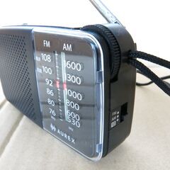 東芝　小型ラジオ　ワイドFM　の画像