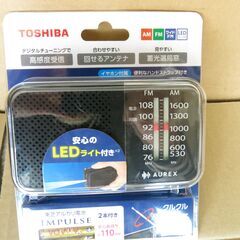 東芝　小型ラジオ　ワイドFM　の画像