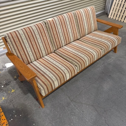 ⭐︎モダン　コスガ家具　ソファー