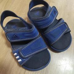 お話中！17cm　アディダス　サンダル