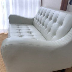 ソファ&テーブルの画像