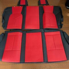 HELIOSハイエースシートカバー未使用(2列目後部座席のみ)