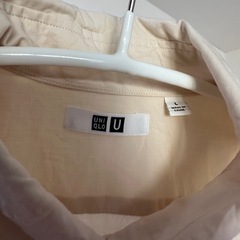 UNIQLO シャツの画像