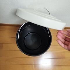 ゴミ箱の画像
