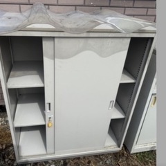 事務所用のキャビネット