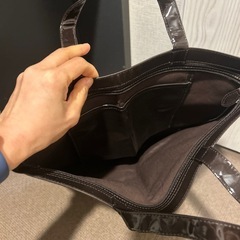 良品✨Kitamura キタムラ　スクエア・ナイロントートバッグ・色黒に近い紺色の画像