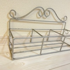 ラック 飾り棚　小物入れラック　小物ラック　シルバーの画像