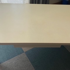 木製テーブル　0円