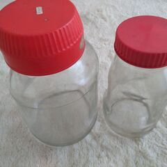 果実酒瓶　中古　大きさが違う２つの組み合わせをセットでお譲りします