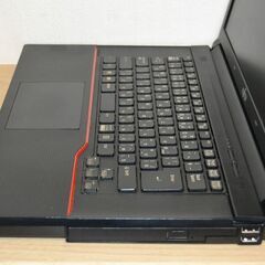 ◇格安！　ノートパソコン #192　Win11　新規インストール-//認証済み！　ACアダプタ付属!!の画像