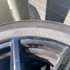 タイヤ中古　美品　225/60R18 100Hの画像