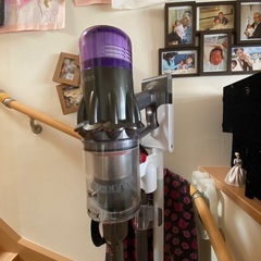 ダイソン　掃除機　スタンド付き☆の画像