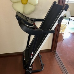 ウォーキングマシン／トレッドミル