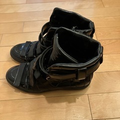 ブーツ⭐︎エナメル風　26㌢の画像