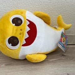 ベイビーシャーク　ぬいぐるみ
