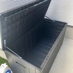 【受け渡し者決定】※訳あり　屋外収納ボックス の画像