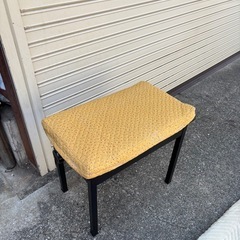 ピアノの椅子