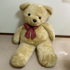 大きい　テディベア　赤いリボン付き