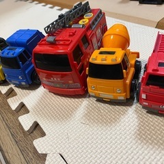 車のおもちゃ